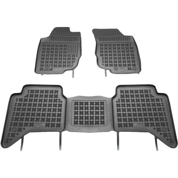 Guminiai kilimėliai Toyota Hilux 4 durų 2005-2015m.