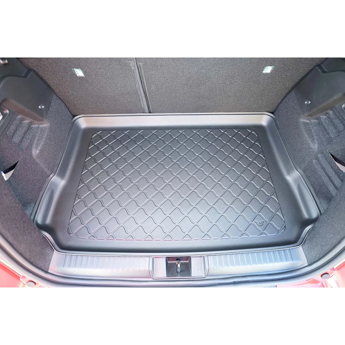 Bagažinės kilimėlis Renault Captur E-Tech Hybrid nuo 2022m. (viršutinė dalis) Bagažinės kilimėlis Renault Captur E-Tech Hybrid nuo 2022m. (viršutinė dalis)