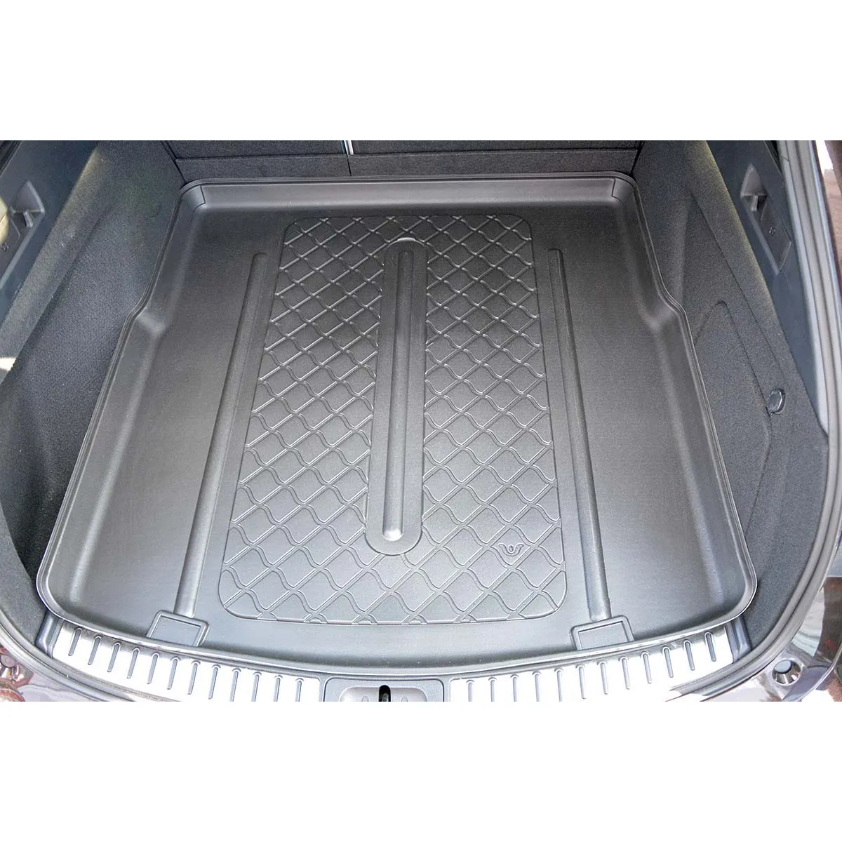 Bagažinės kilimėlis Toyota Corolla Station Wagon nuo 2019m. (viršutinė dalis) Bagažinės kilimėlis Toyota Corolla Station Wagon nuo 2019m. (viršutinė dalis)
