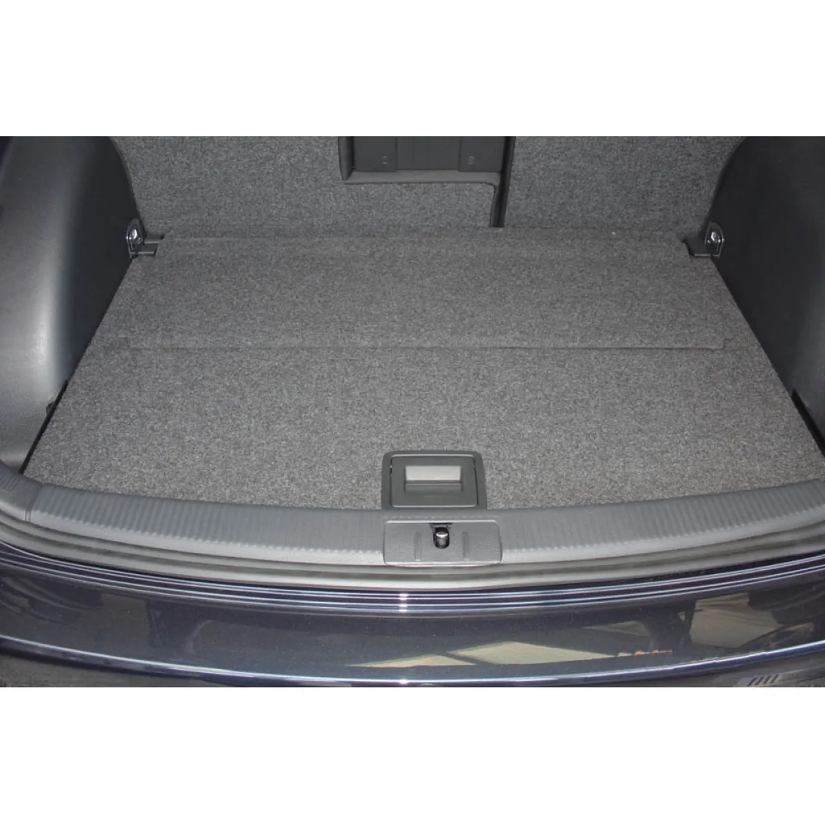 Bagažinės kilimėlis Volkswagen Golf V PLUS 2005-2014m. (viršutinė dalis) Bagažinės kilimėlis Volkswagen Golf V PLUS 2005-2014m. (viršutinė dalis)