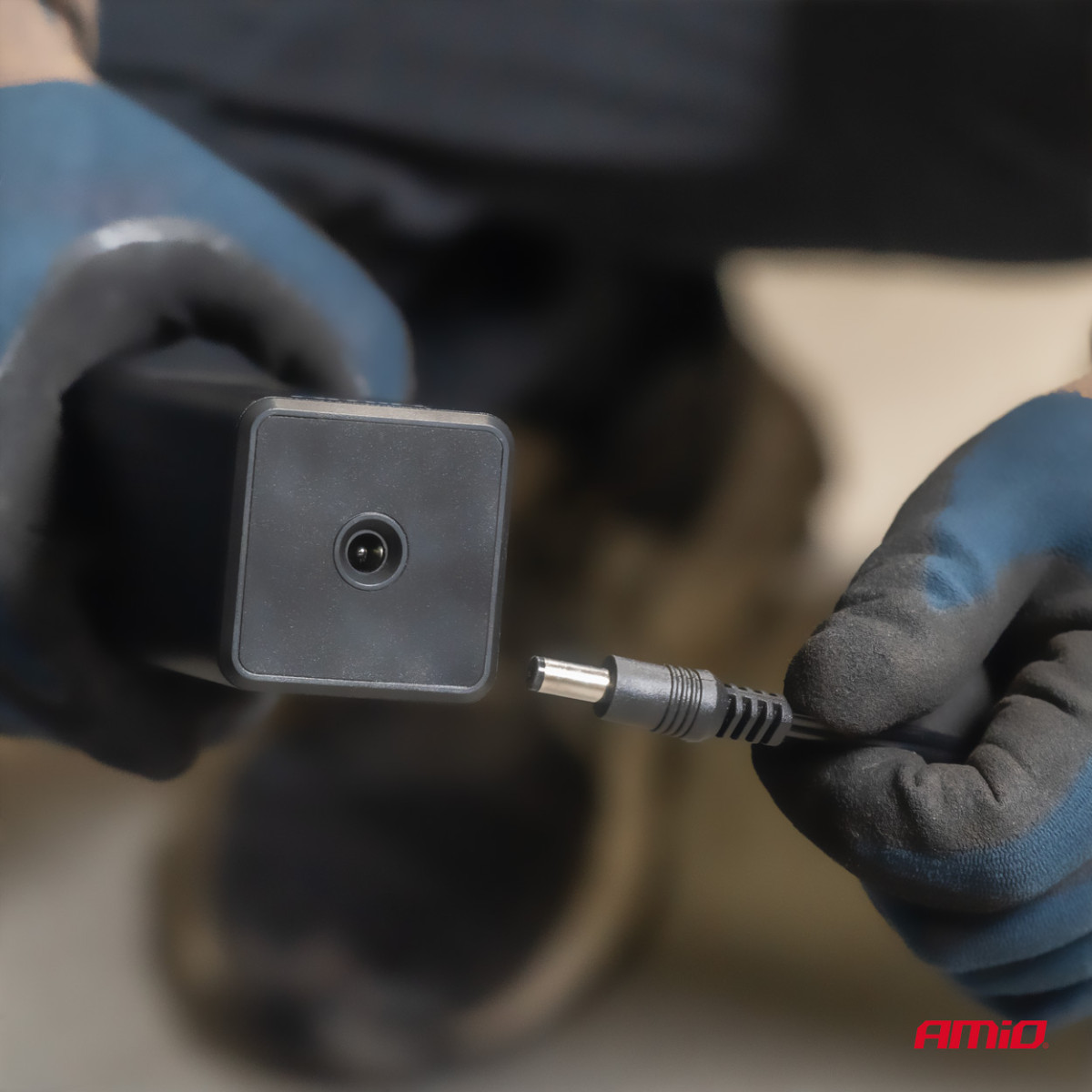 Automobilinis kompresorius su LED ekranu 12V 100W AMIO-04376