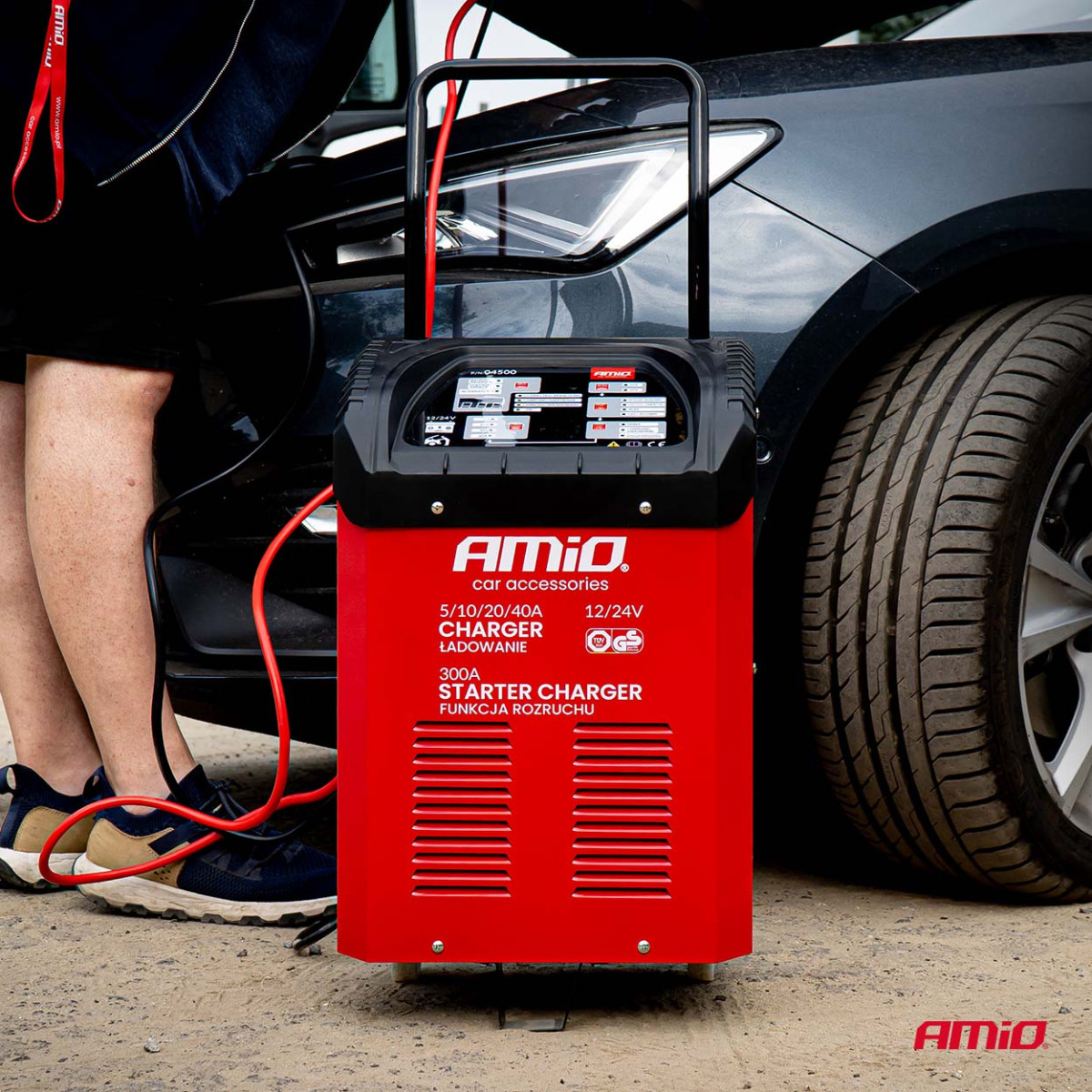 Akumuliatoriaus įkroviklis su užvedimo funkcija 12/24V MAX 40A, startas 300A, AMIO-04500