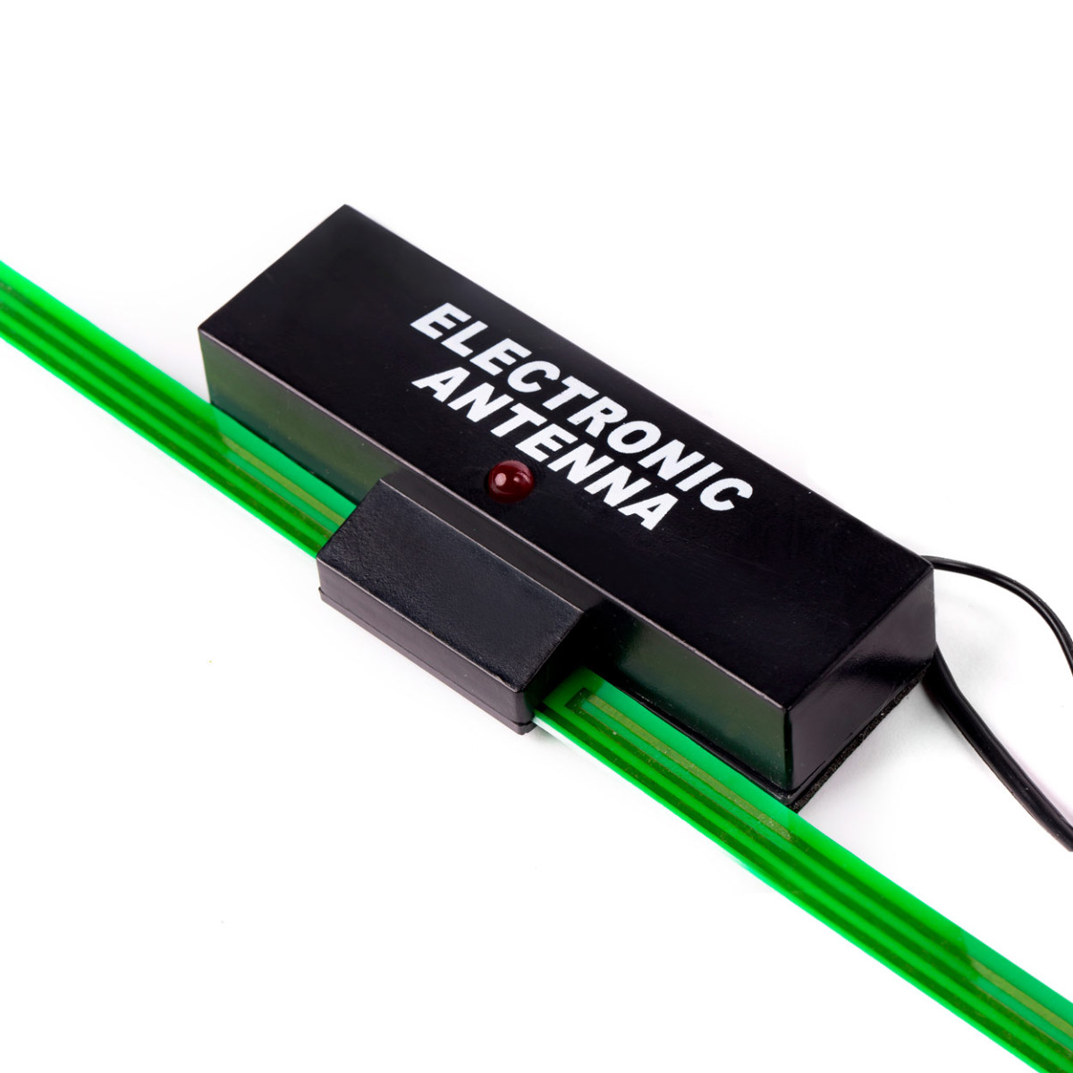 Automobilinė antena ANT05 su stiprintuvu AMIO-01128