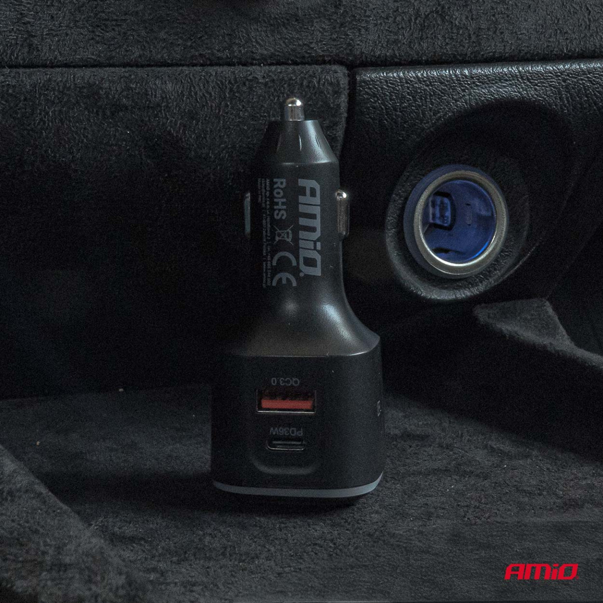 Automobilinis FM siųstuvas, 1×USB-A 2×USB-C 12V 24V AMIO-04651
