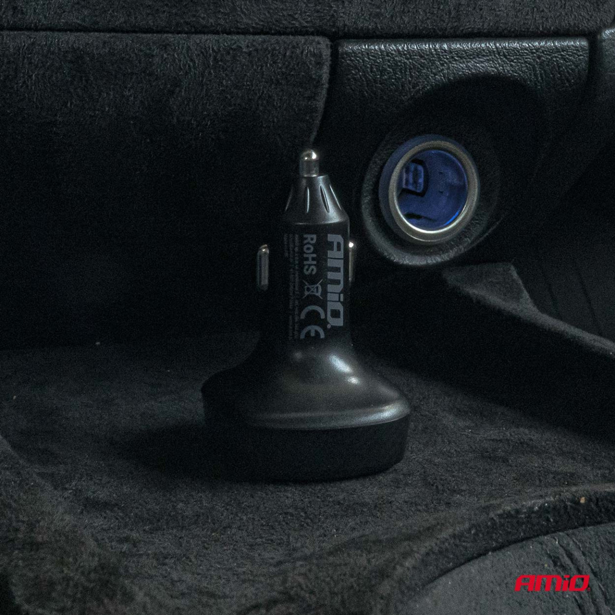 Automobilinis FM siųstuvas, 2×USB-A 12V 24V AMIO-04648