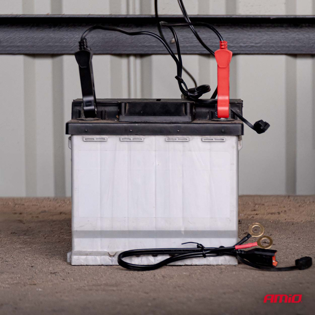 Skaitmeninis akumuliatoriaus įkroviklis AGM/GEL/LiFePO4 4A 6/12V PRO HOOK AMIO-04531