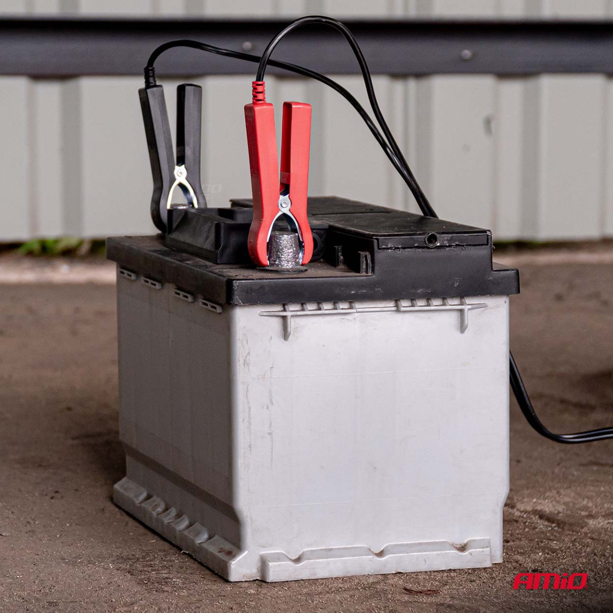 Skaitmeninis akumuliatoriaus įkroviklis STD/GEL/AGM/WET 10A 12/24V AMIO-04525