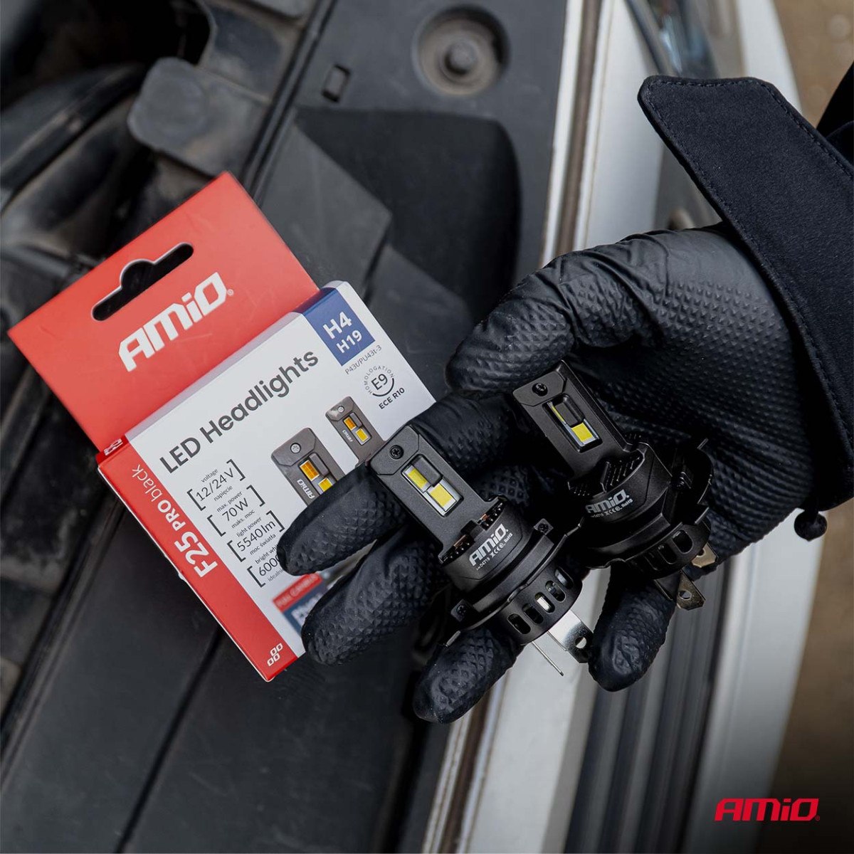LED žibintų lemputės F25 PRO BLACK FULL CANBUS H4 H19 70W 12V 24V AMIO-04719