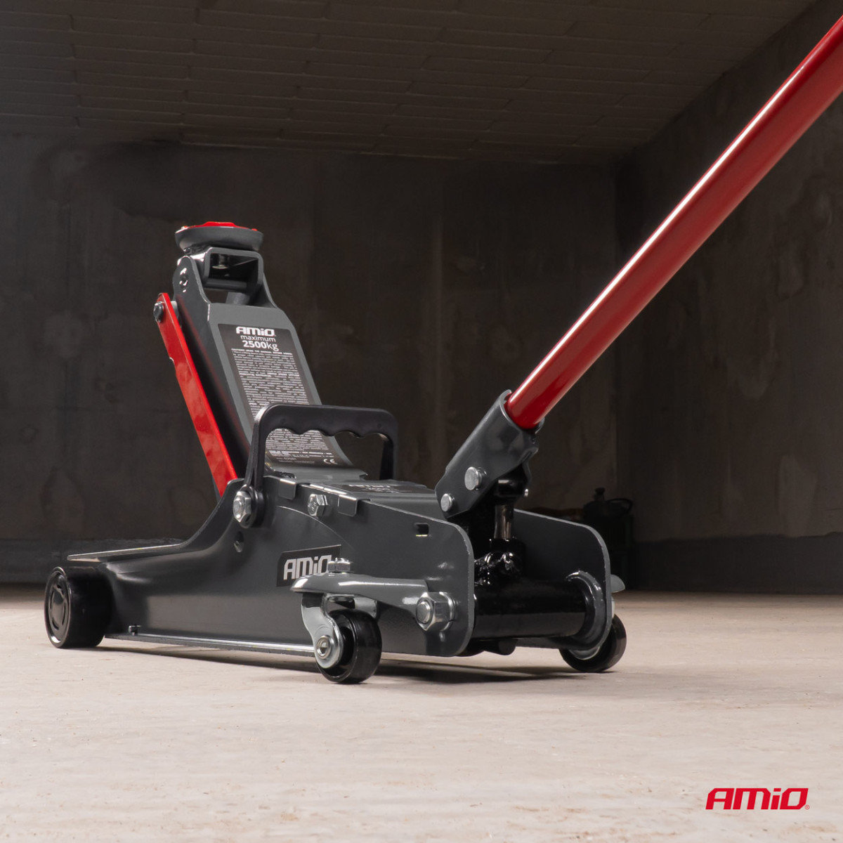 Žemo profilio hidraulinis keltuvas 2500 kg CE AMIO-02501