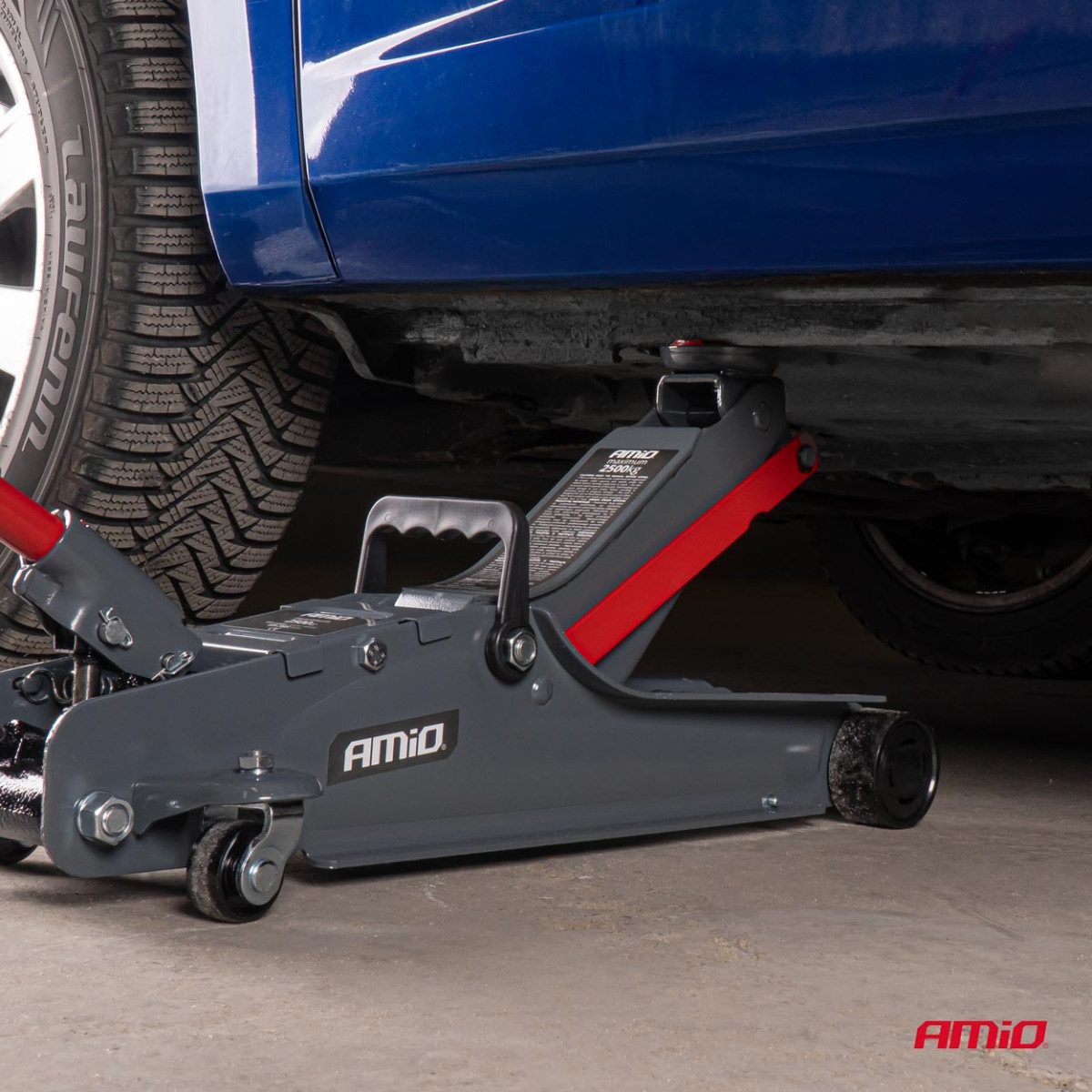 Žemo profilio hidraulinis keltuvas 2500 kg CE AMIO-02501