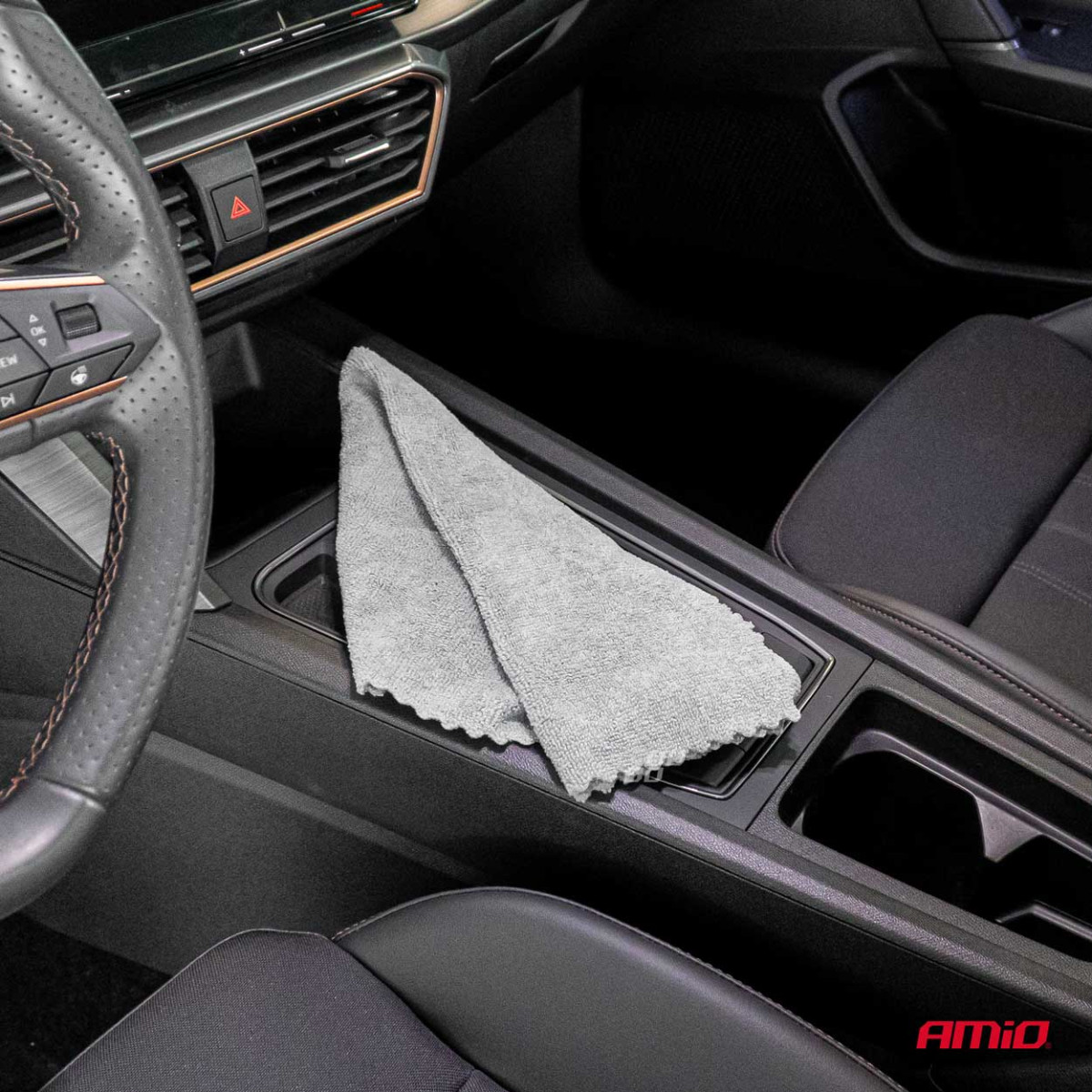 Mikropluošto šluostės ritinėlyje 30×30 cm, 120 gsm, 50 vnt. AMIO-03974