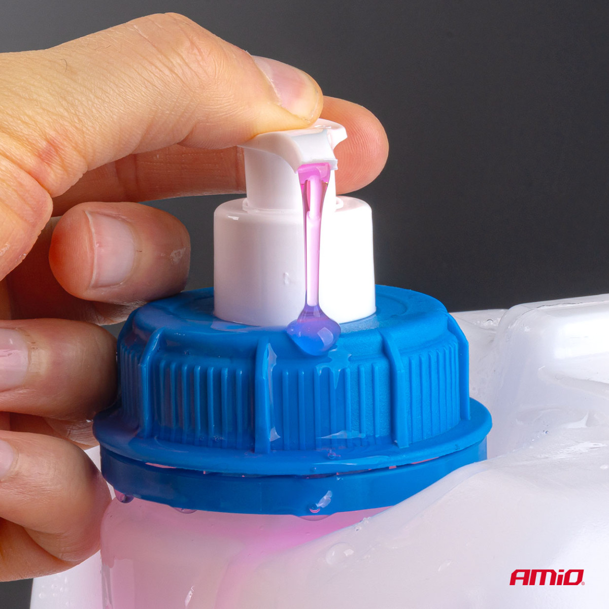 Plastikinis vandens bakelis su kraneliu ir muilo dozatoriumi, 10 l, AMIO-05146