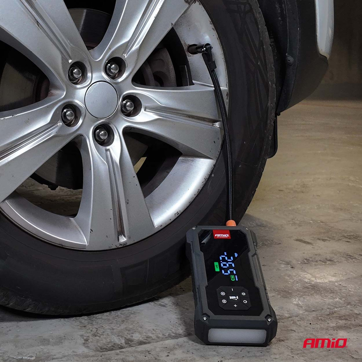 4in1 Automobilinis užvedimo įrenginys/LED/kompresorius/Powerbank 12V 7,2Ah 600A PRO AMIO-04674