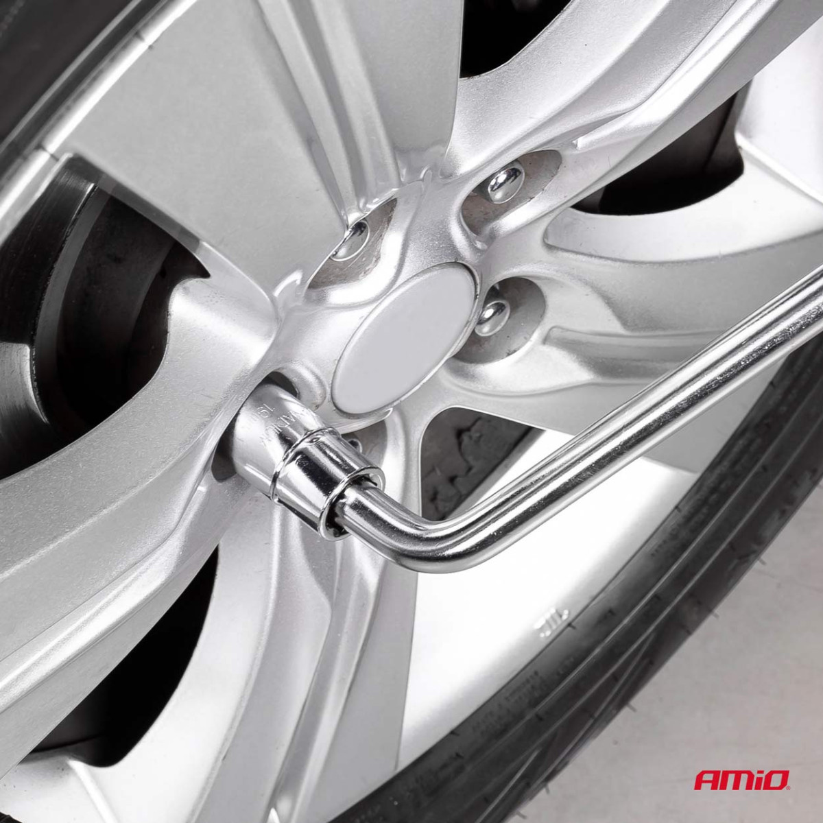 Teleskopinis ratų veržliaraktis 17/19 mm TWW AMIO-01037