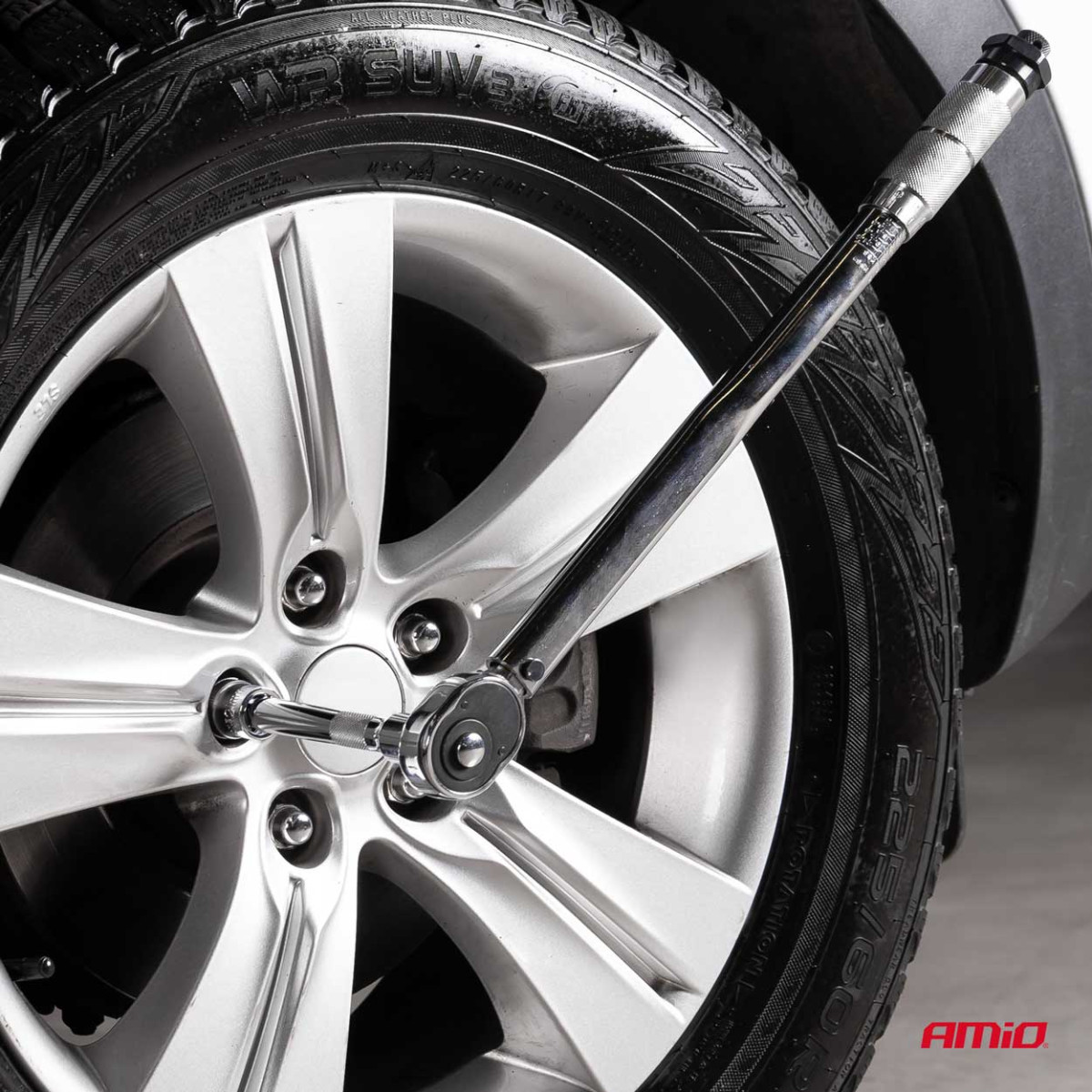 Dinamometrinis raktas su galvutėmis 17 / 19 / 21 mm, 40–210 Nm, AMIO-02407