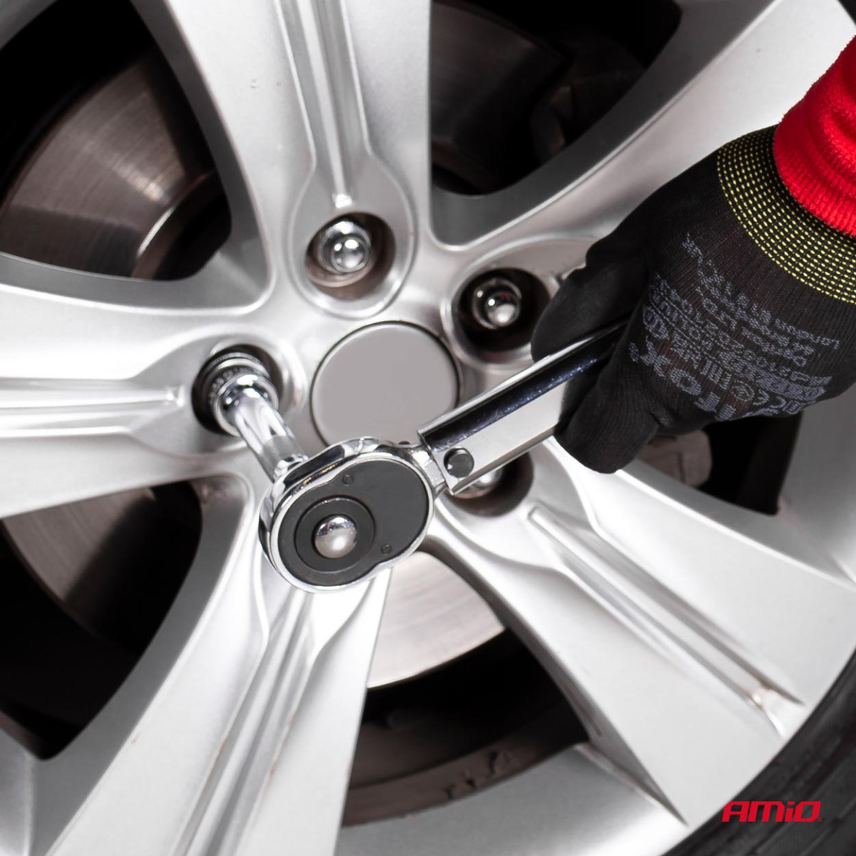 Dinamometrinis raktas su galvutėmis 17 / 19 / 21 mm, 40–210 Nm, AMIO-02407