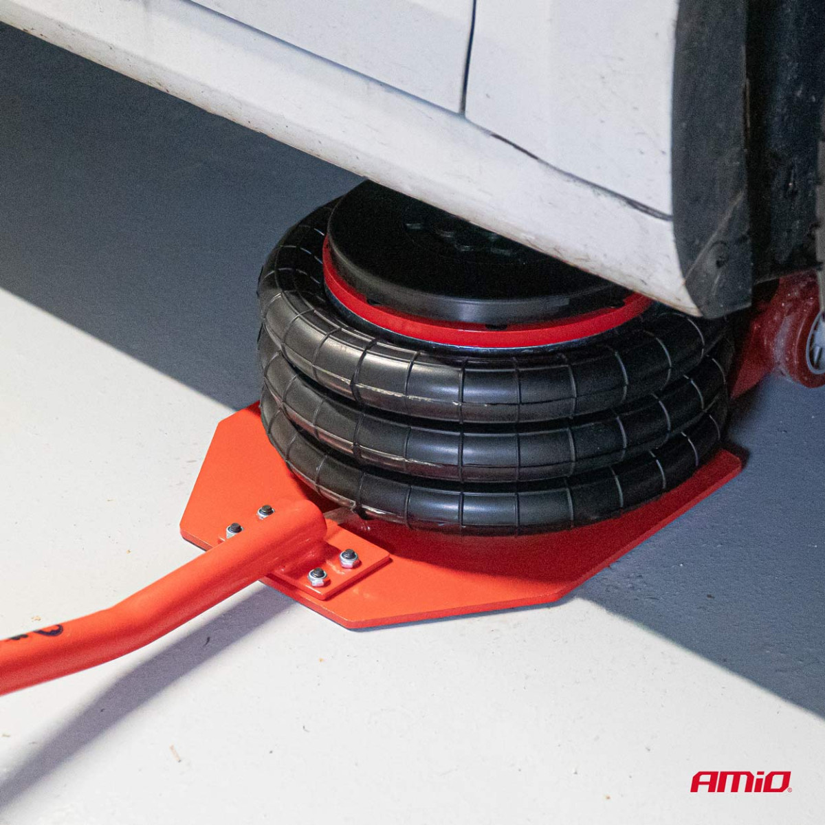 Pneumatinis automobilio keltuvas su oro pagalve, 3,5 t, AMIO-04986