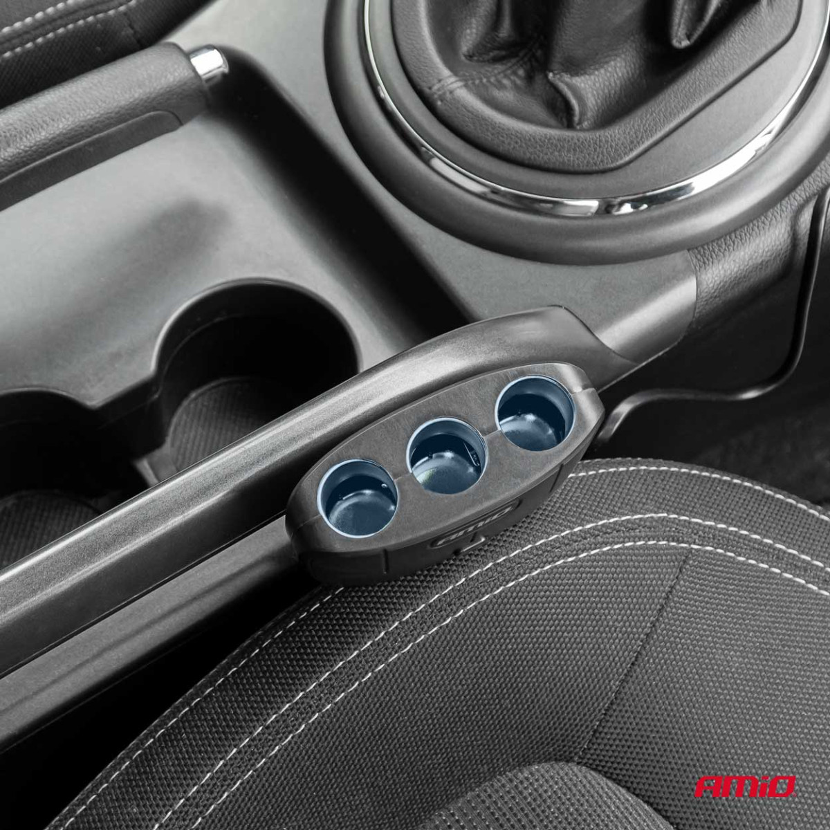 Trijų lizdų prailgintojas su įkrovikliu ir ON/OFF mygtuku 2x USB-A 12/24V 100W 70 cm AMIO-04362