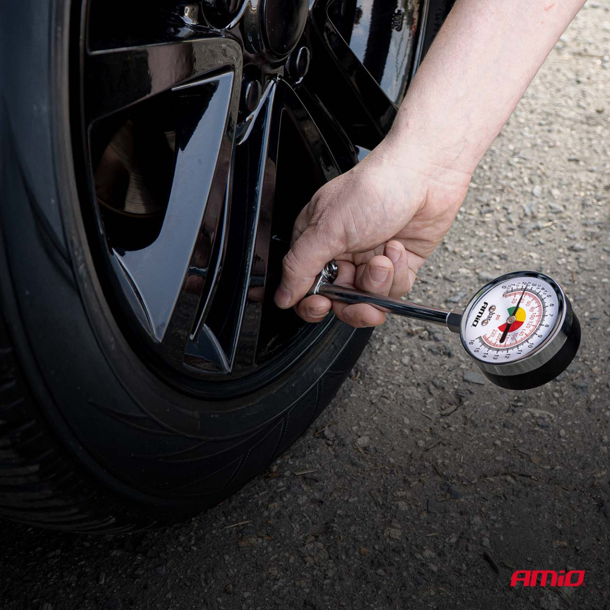 Skaitmeninis manometras sunkvežimiams TIR 15 bar PG-15 AMIO-01708