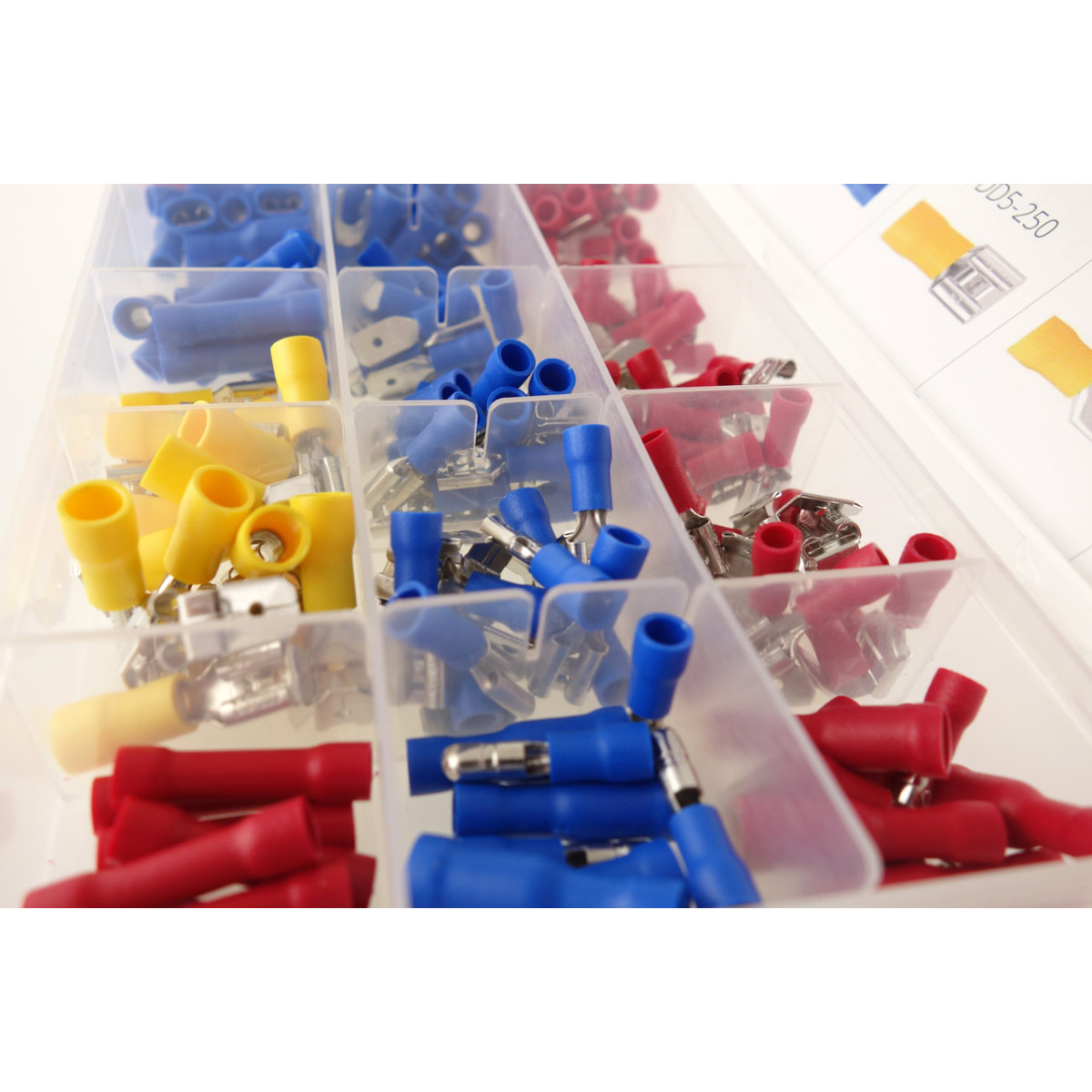 Elektrinių laidų jungčių ir galų komplektas – MIX, dėžutėje, 250 vnt., AMIO-02339